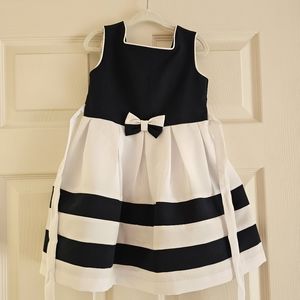 Darnk blue and white dress